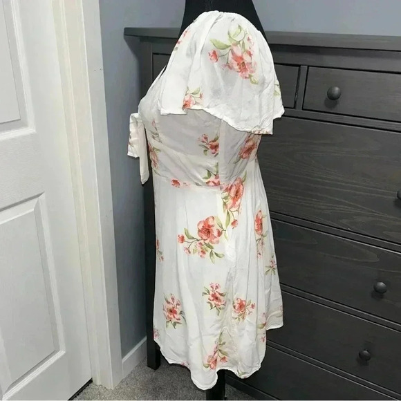 Minkpink  Dress - Picture 2 of 6